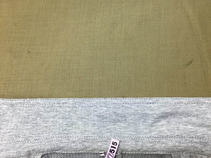 襟の黄ばみ